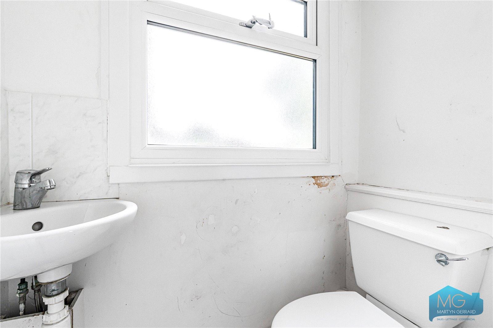 2 bedroom Terraced House for sale - Martyn Gerrard