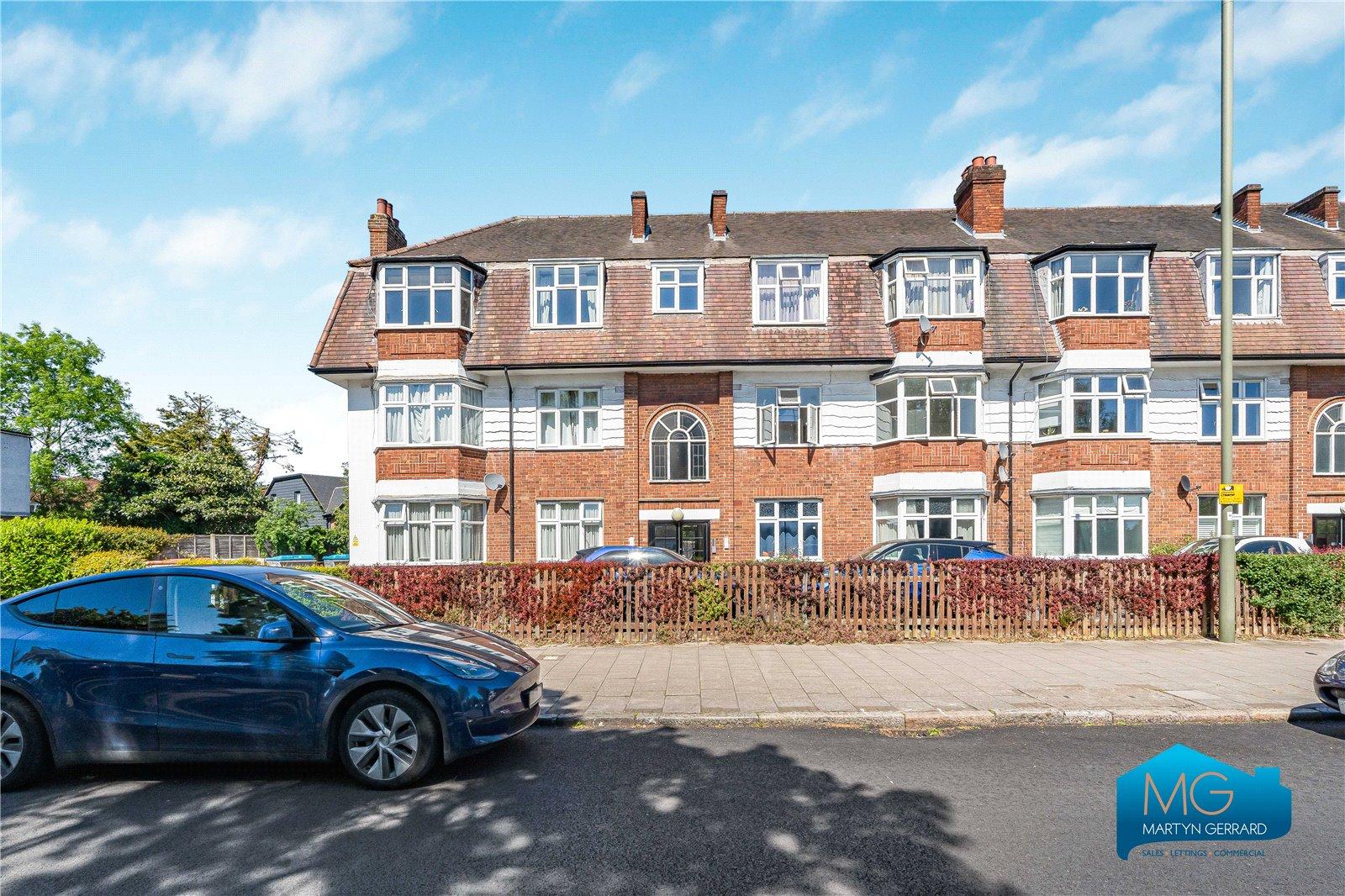 2 bedroom Apartment to rent - Martyn Gerrard