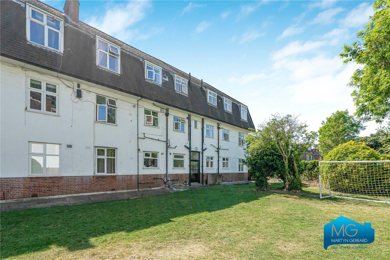2 bedroom Apartment to rent - Martyn Gerrard