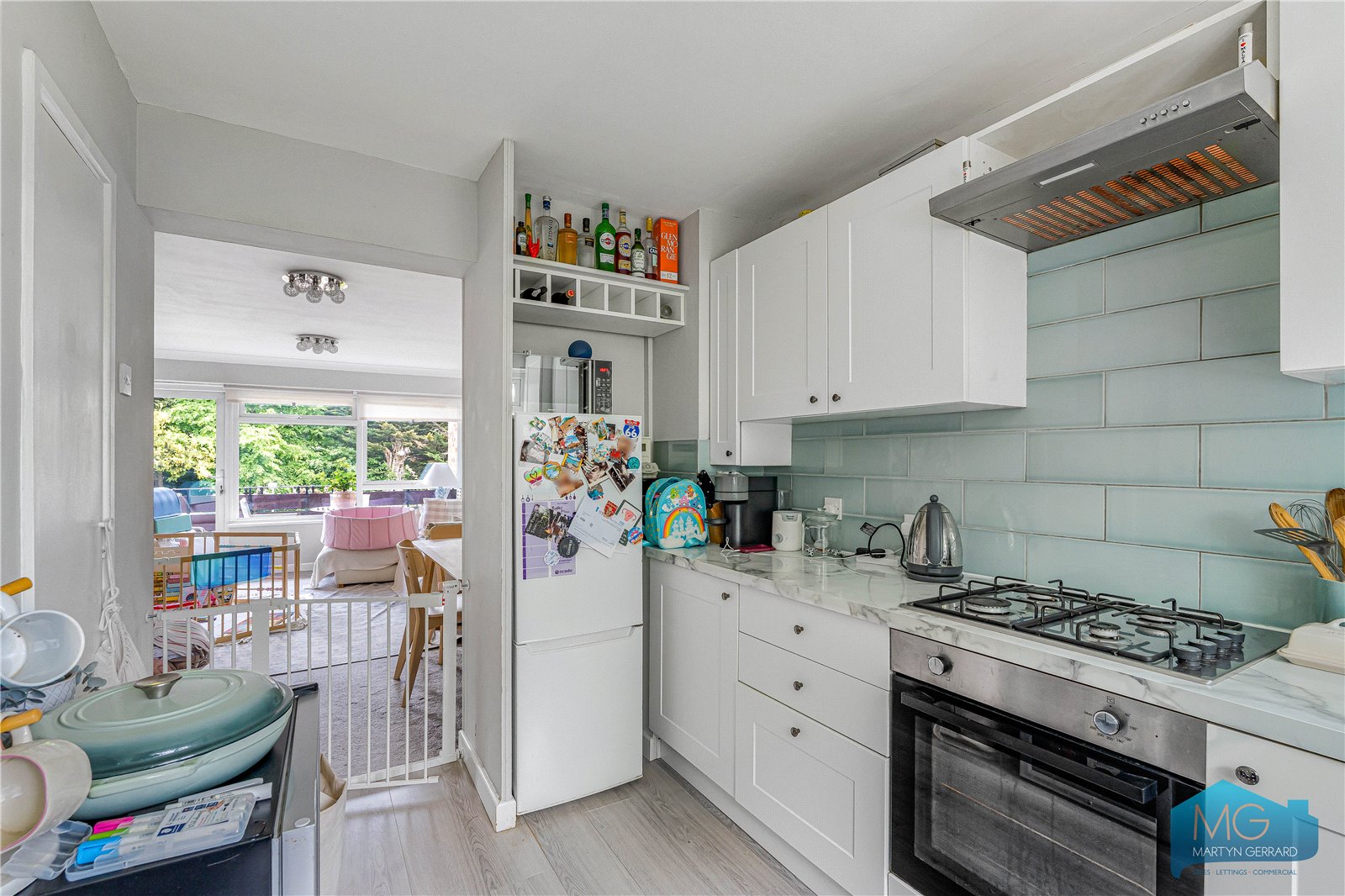 2 bedroom Apartment for sale - Martyn Gerrard