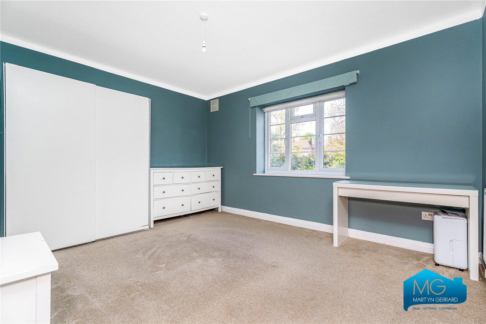 2 bedroom Apartment to rent - Martyn Gerrard