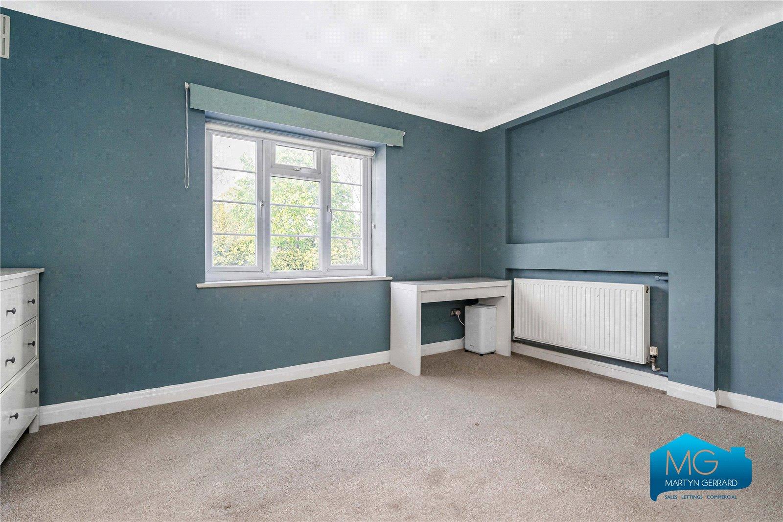 2 bedroom Apartment to rent - Martyn Gerrard