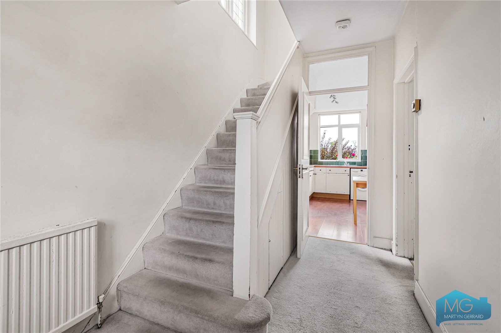 3 bedroom End of Terrace House for sale - Martyn Gerrard