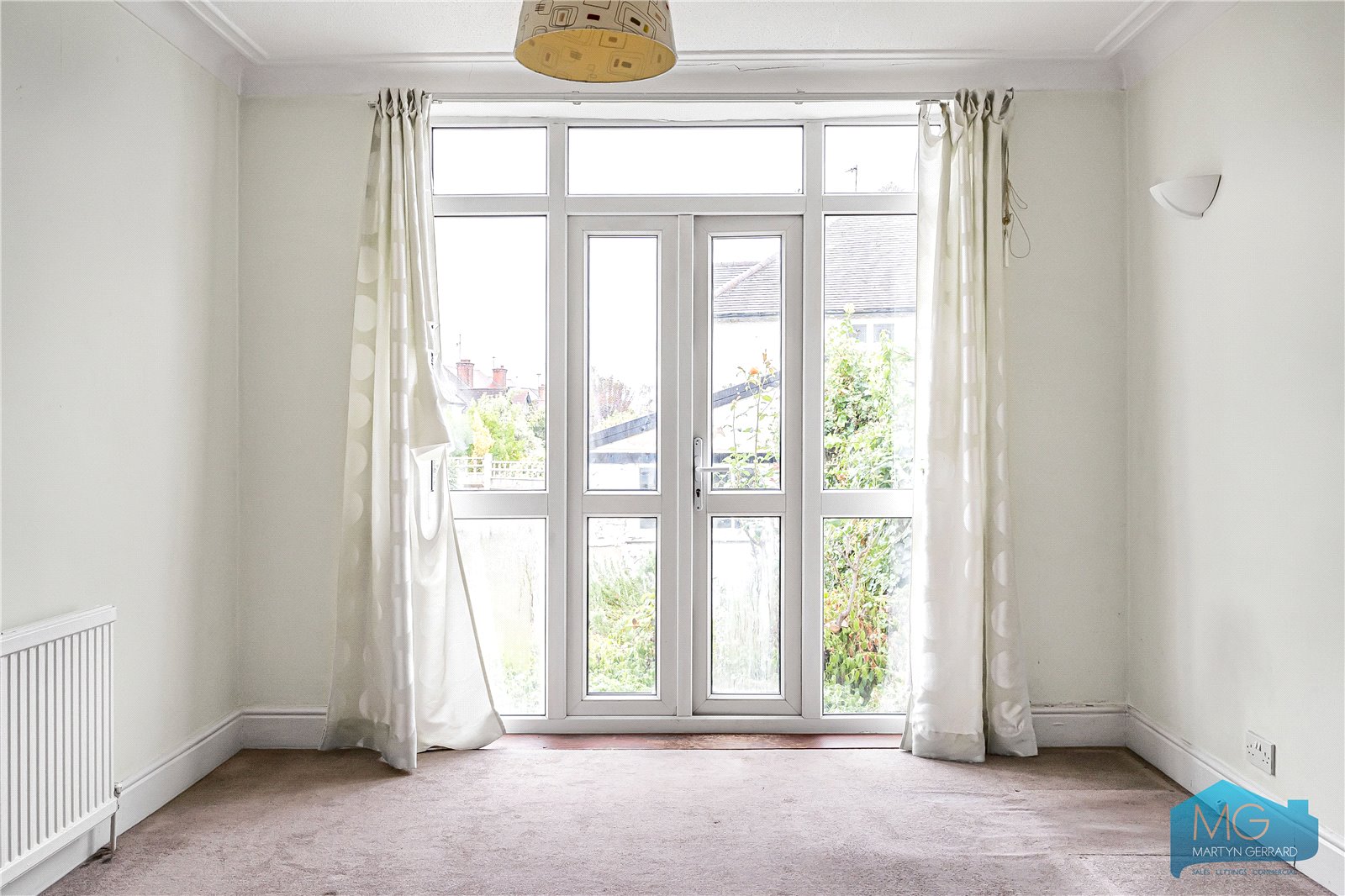 3 bedroom End of Terrace House for sale - Martyn Gerrard