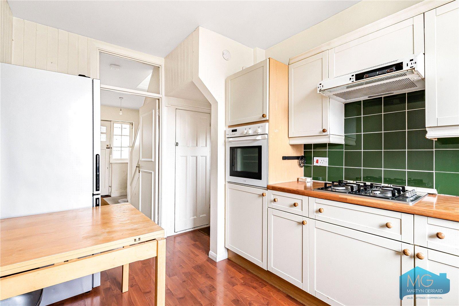 3 bedroom End of Terrace House for sale - Martyn Gerrard