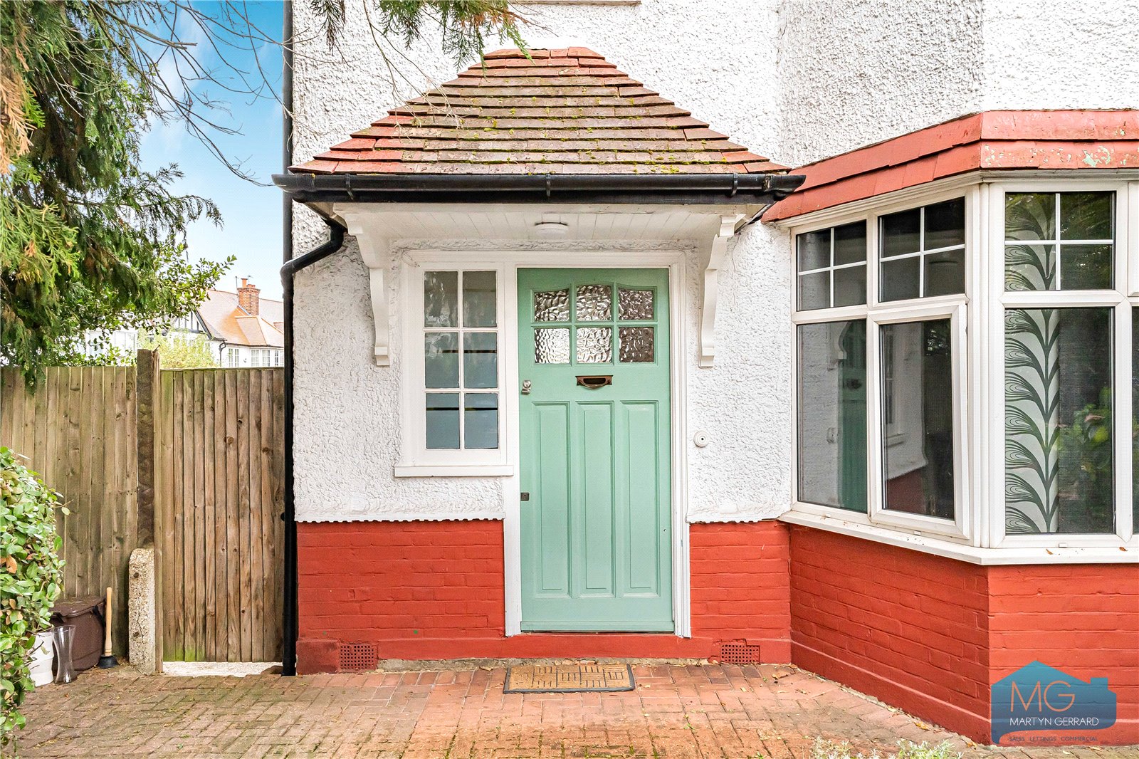 3 bedroom End of Terrace House for sale - Martyn Gerrard