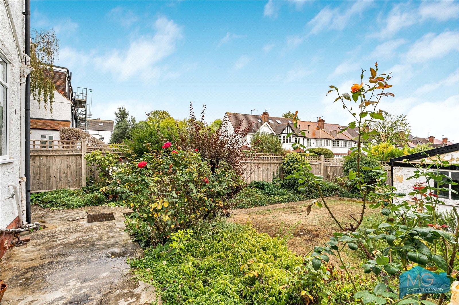 3 bedroom End of Terrace House for sale - Martyn Gerrard