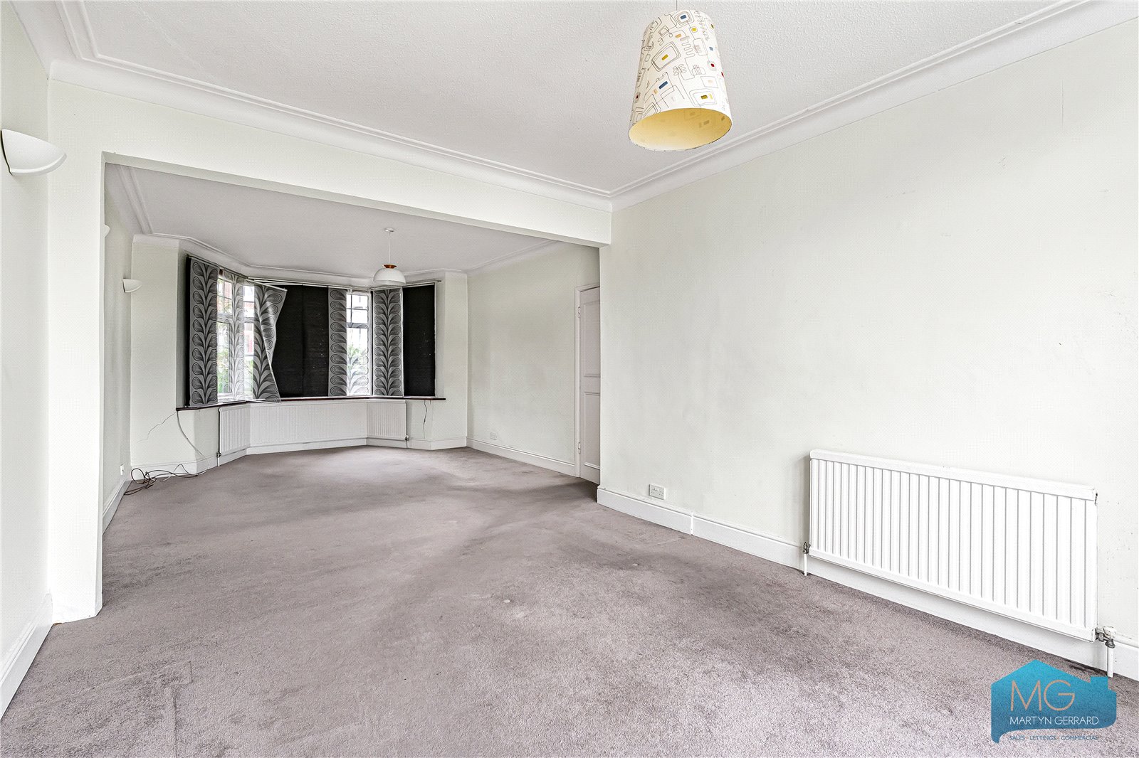 3 bedroom End of Terrace House for sale - Martyn Gerrard