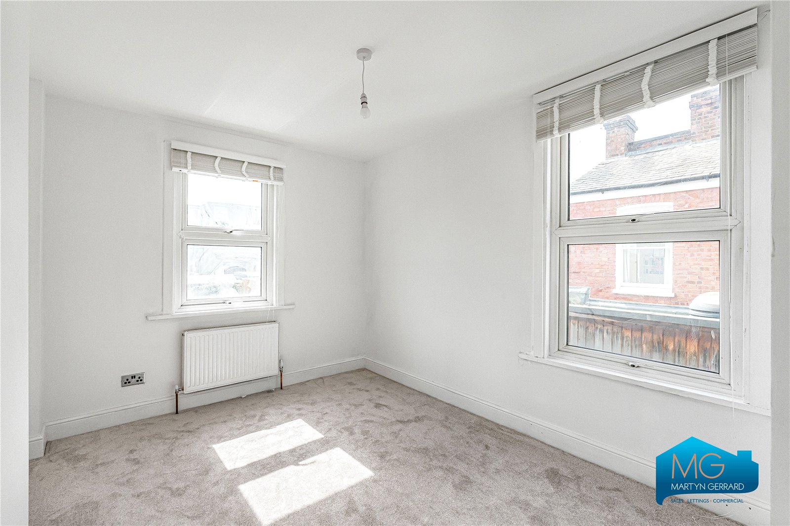 3 bedroom Terraced House to rent - Martyn Gerrard