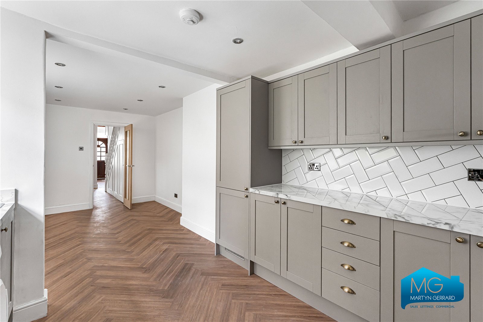3 bedroom Terraced House to rent - Martyn Gerrard