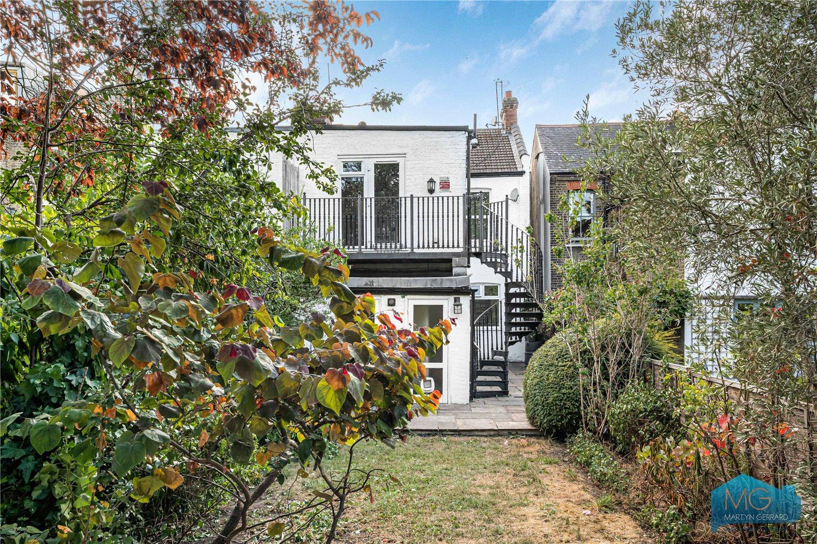 3 bedroom Apartment for sale - Martyn Gerrard