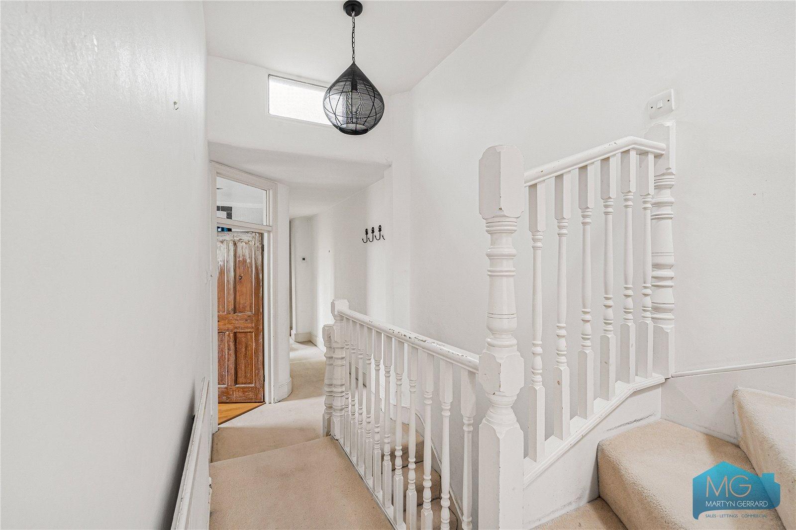 3 bedroom Apartment for sale - Martyn Gerrard