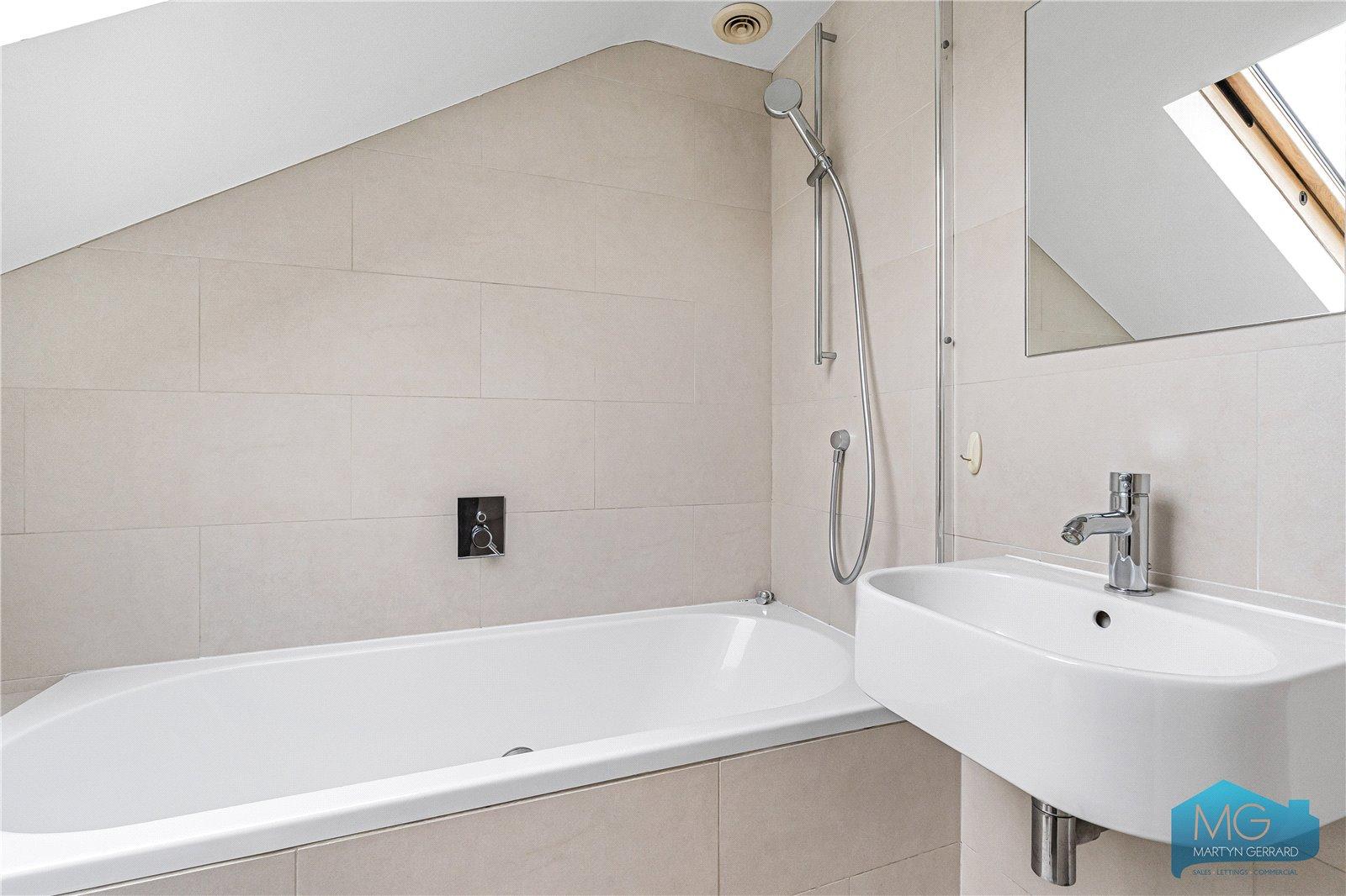 3 bedroom Apartment for sale - Martyn Gerrard