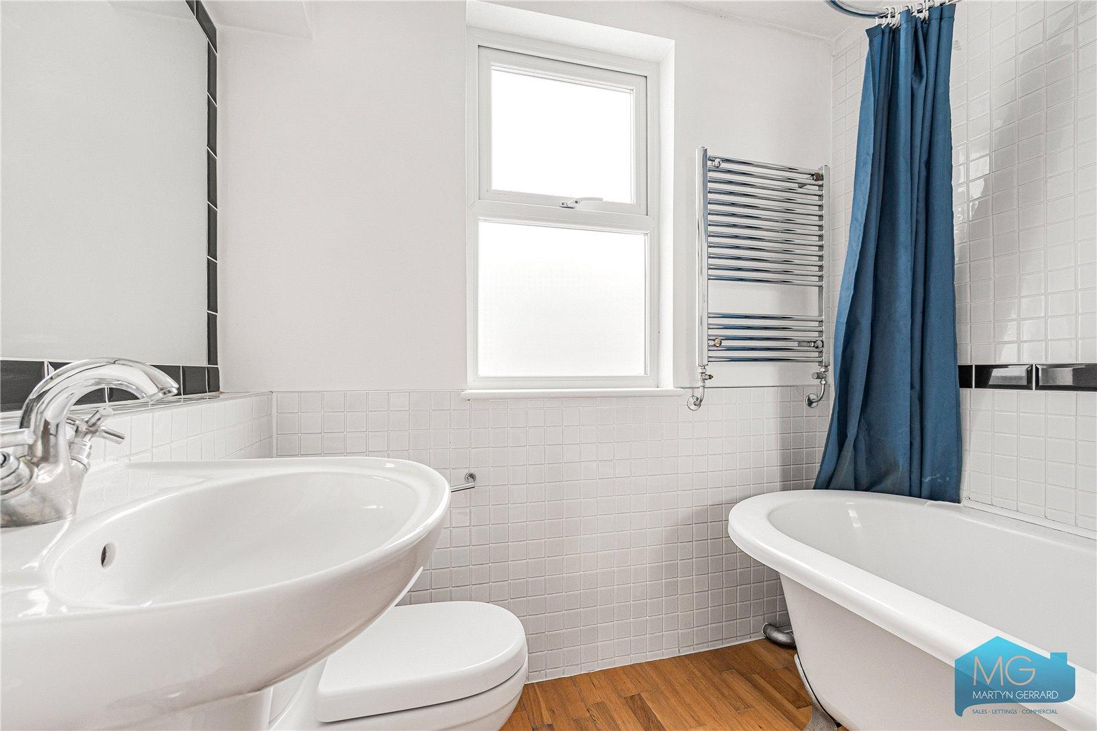 3 bedroom Apartment for sale - Martyn Gerrard