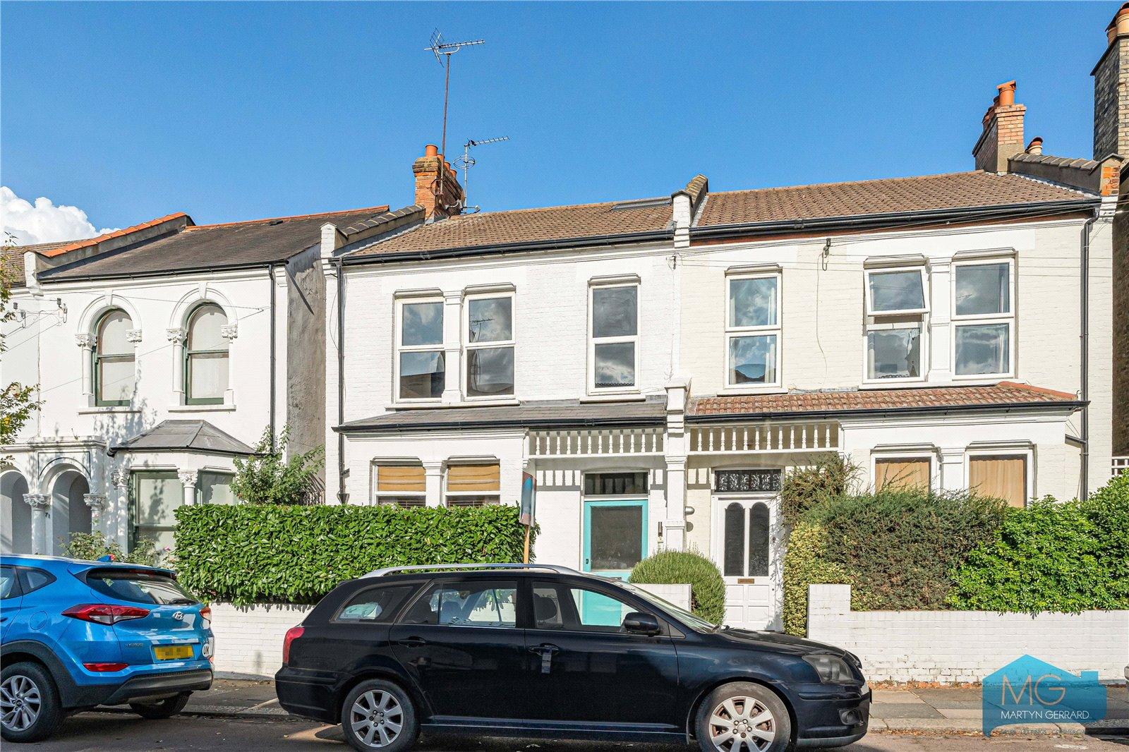3 bedroom Apartment for sale - Martyn Gerrard