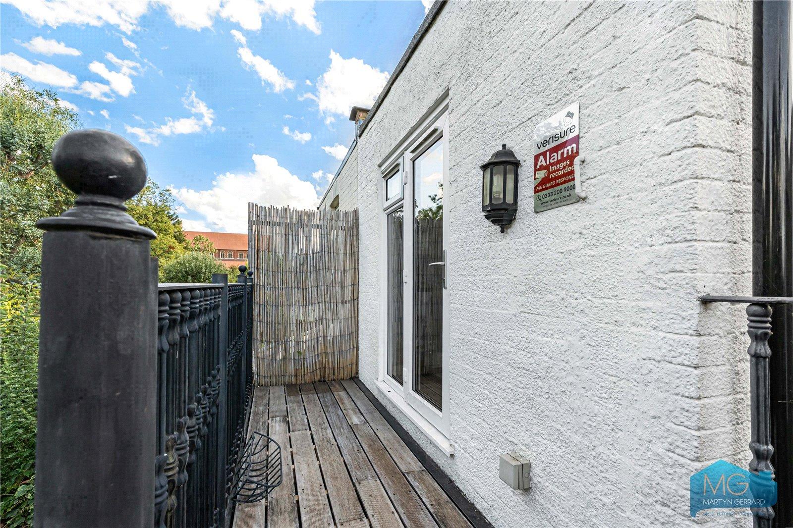 3 bedroom Apartment for sale - Martyn Gerrard