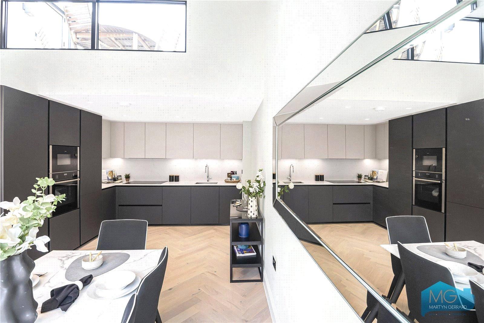 3 bedroom House to rent - Martyn Gerrard