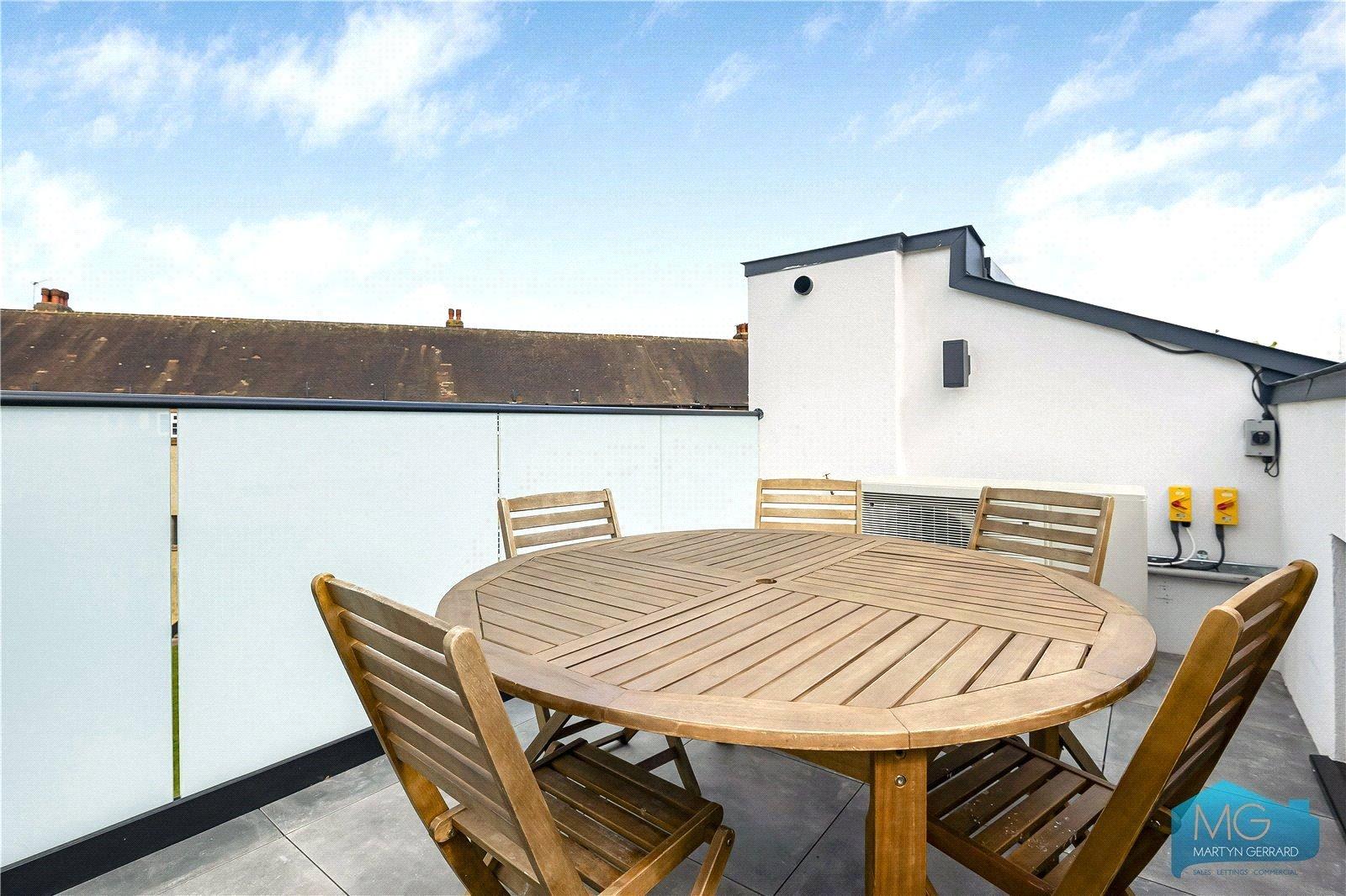 3 bedroom House to rent - Martyn Gerrard