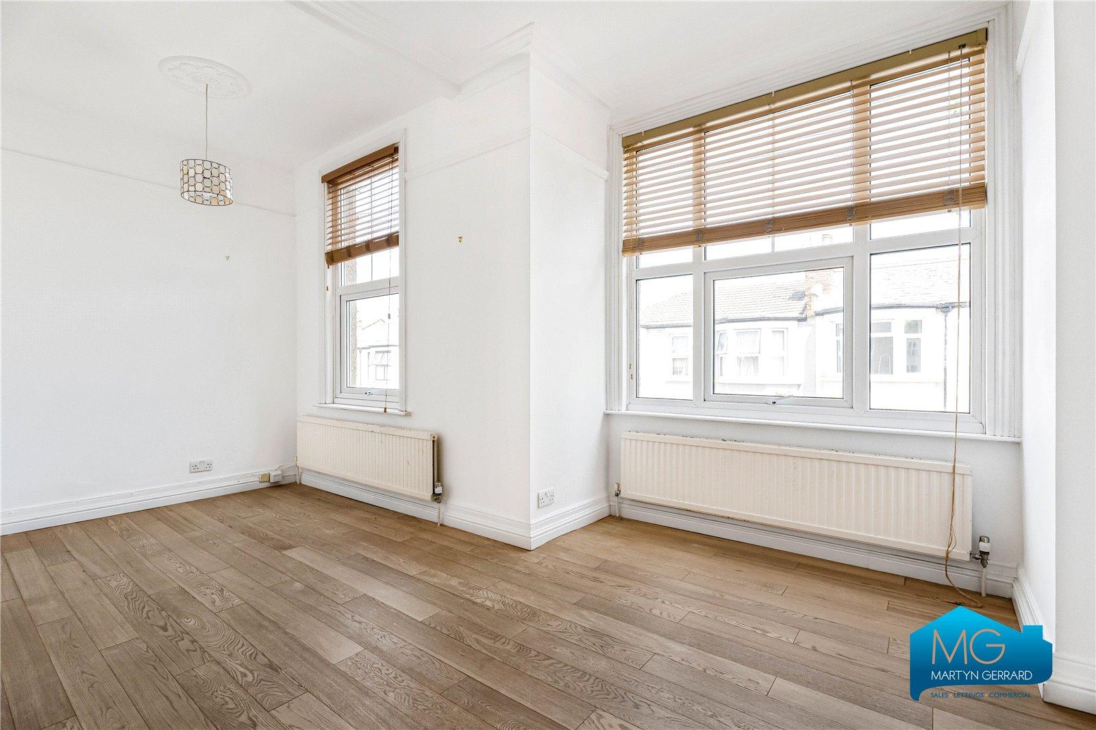 2 bedroom Maisonette to rent - Martyn Gerrard