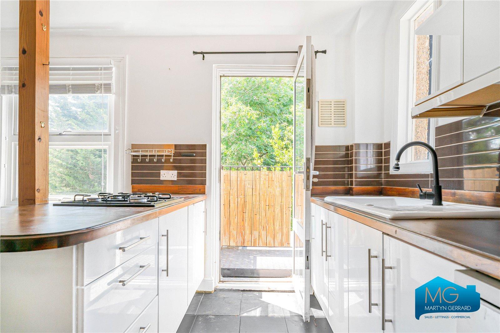 2 bedroom Maisonette to rent - Martyn Gerrard