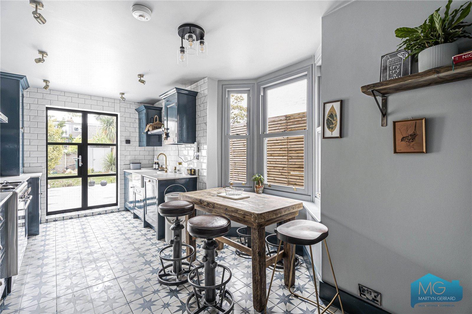 5 bedroom Terraced House for sale - Martyn Gerrard