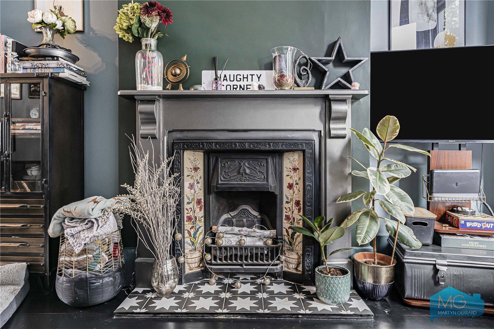 5 bedroom Terraced House for sale - Martyn Gerrard