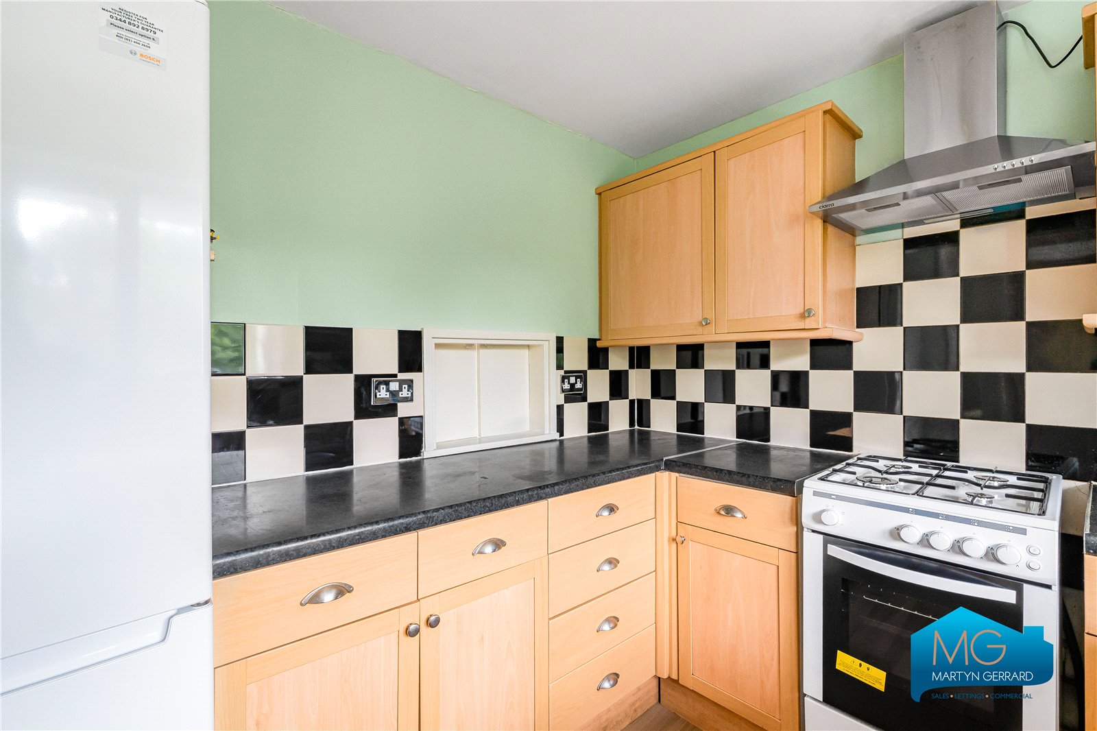 2 bedroom Maisonette to rent - Martyn Gerrard