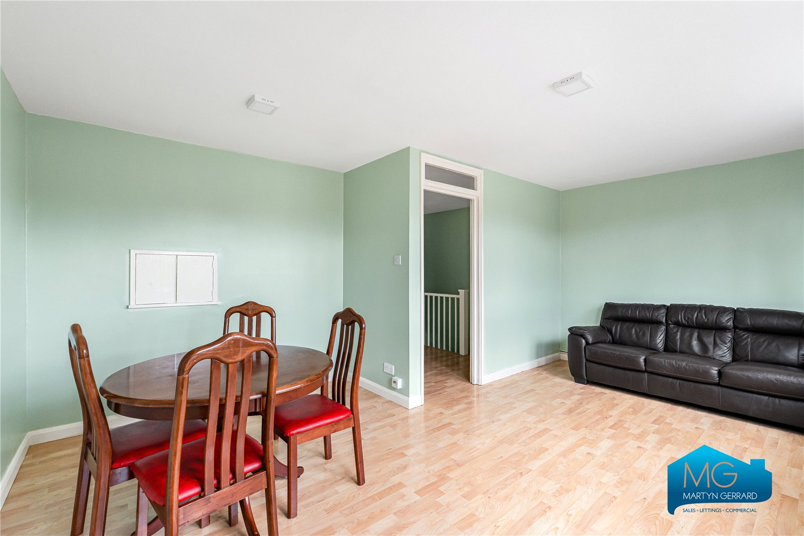 2 bedroom Maisonette to rent - Martyn Gerrard