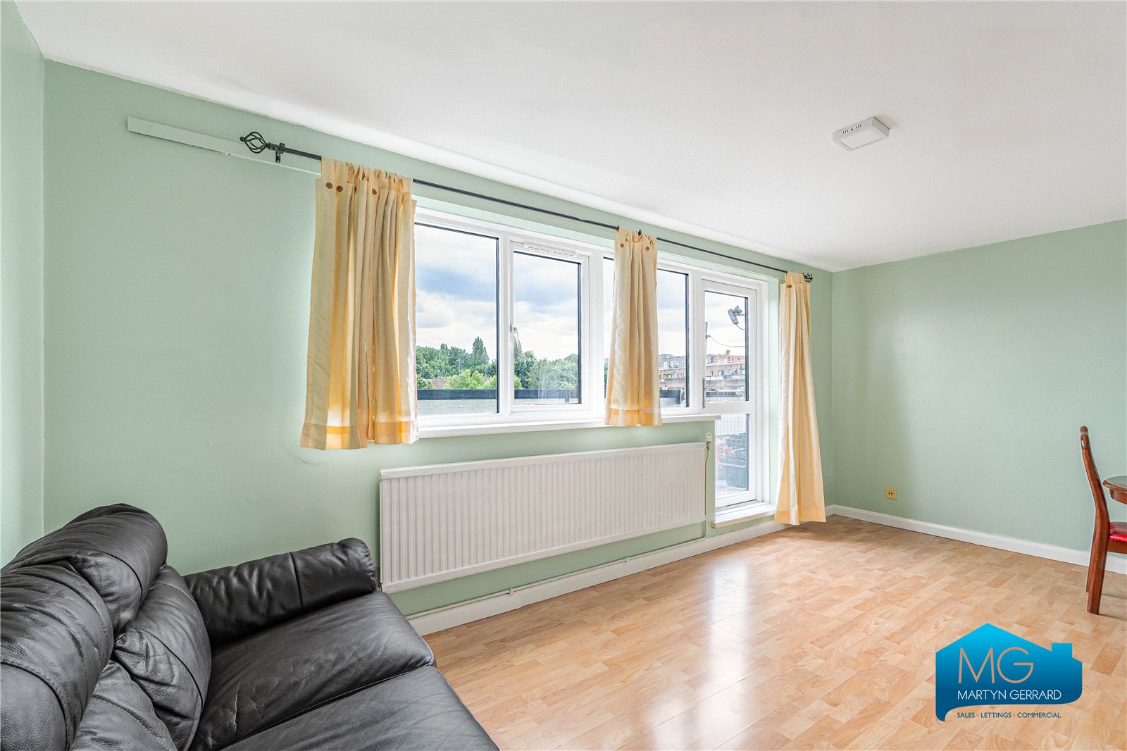 Old Farm Road, East Finchley, London, N2+ - Martyn Gerrard