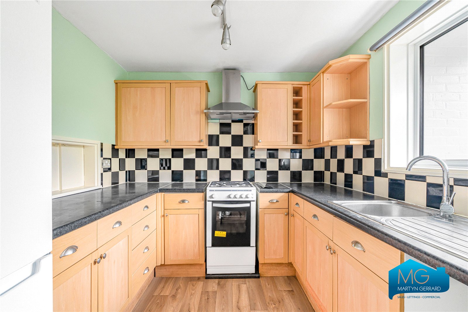 Old Farm Road, East Finchley, London, N2+ - Martyn Gerrard