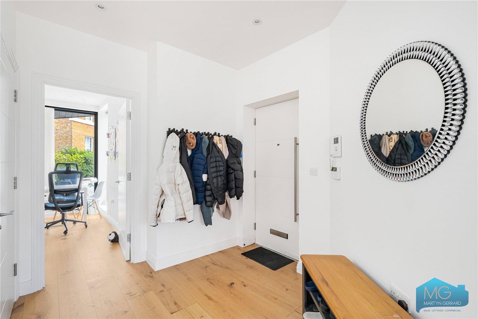 2 bedroom House for sale - Martyn Gerrard