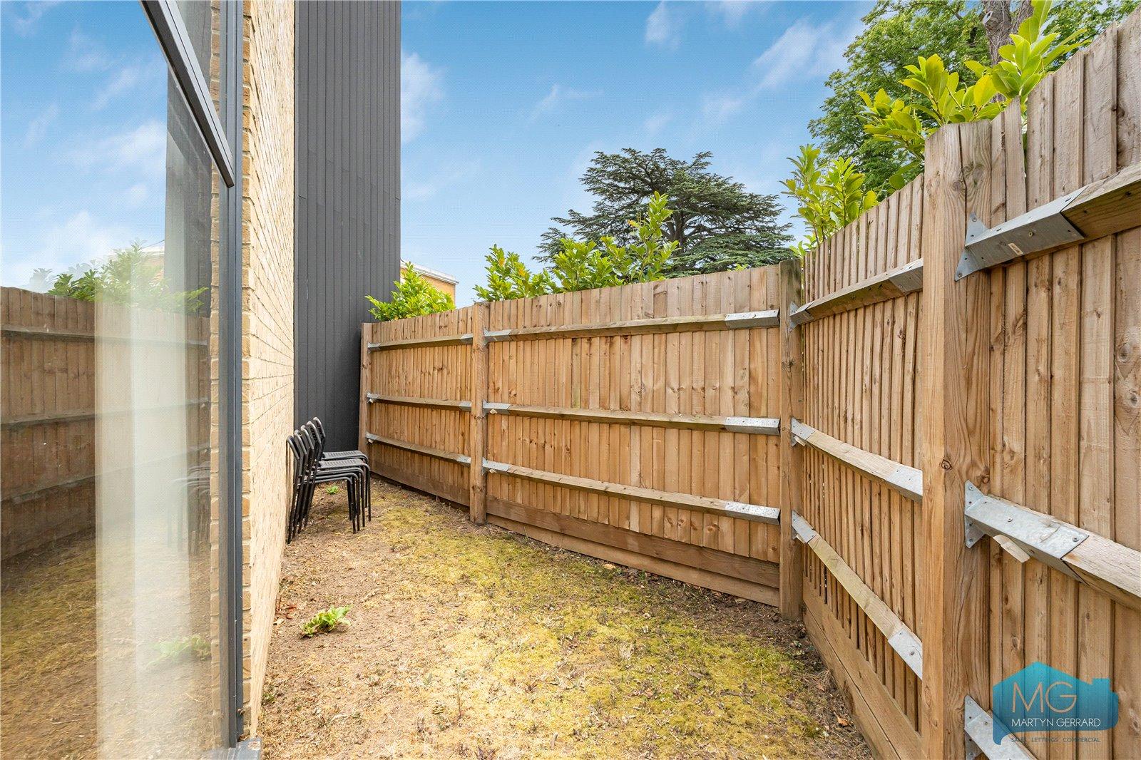 2 bedroom House for sale - Martyn Gerrard