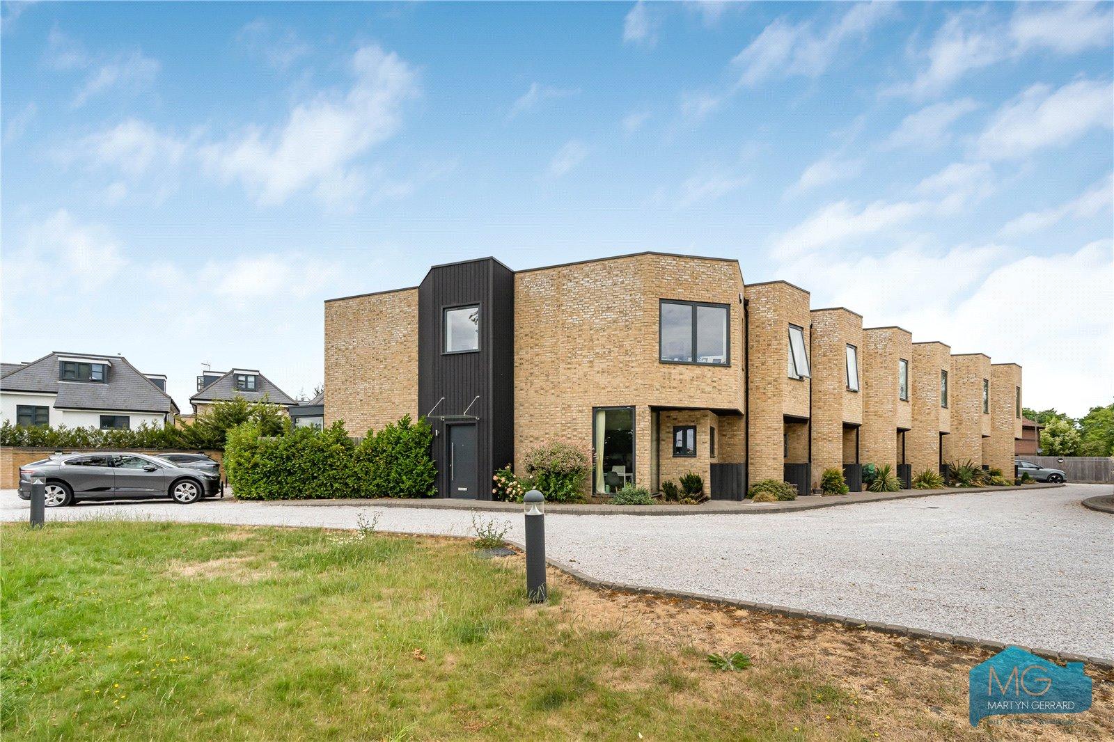 2 bedroom House for sale - Martyn Gerrard