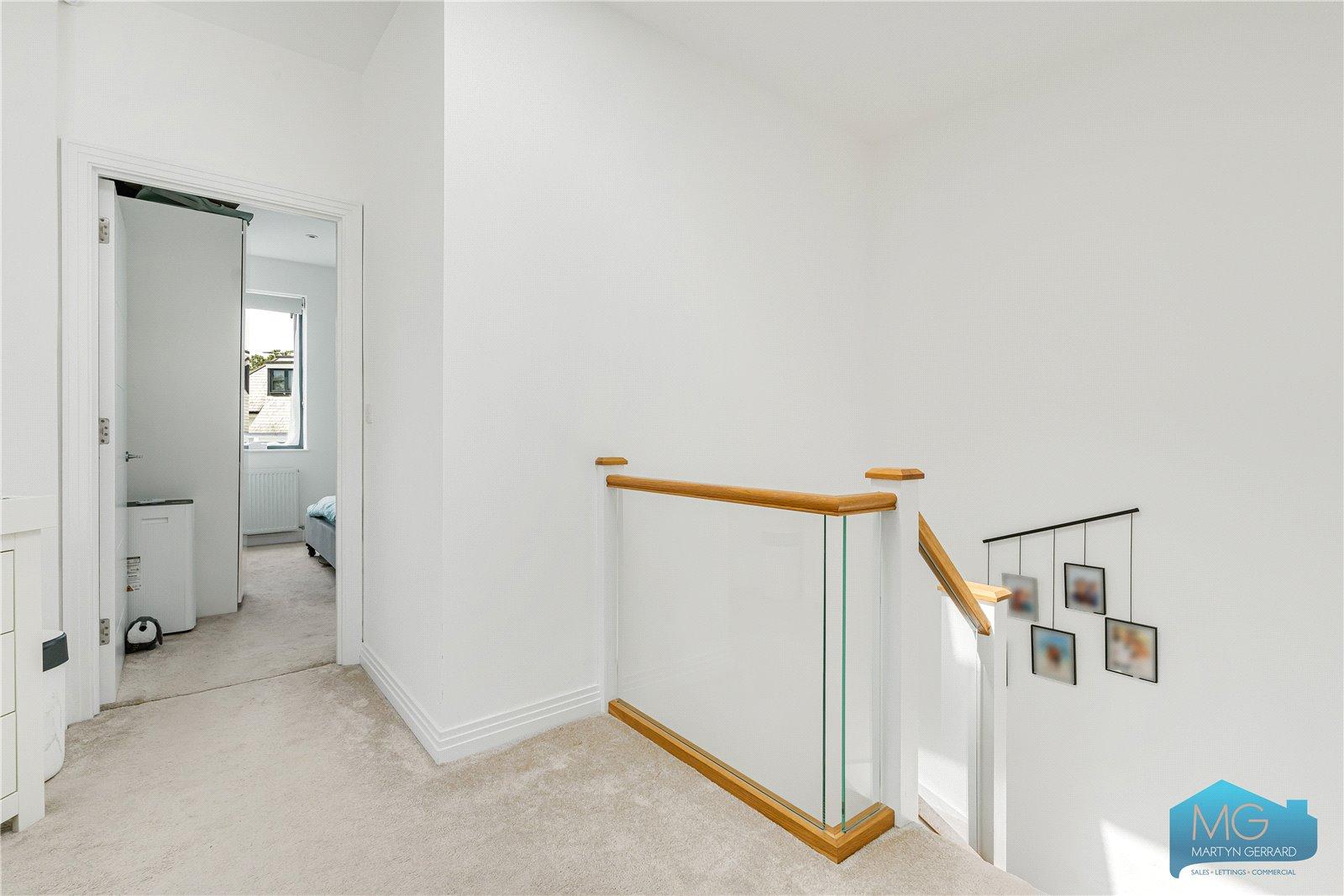 2 bedroom House for sale - Martyn Gerrard