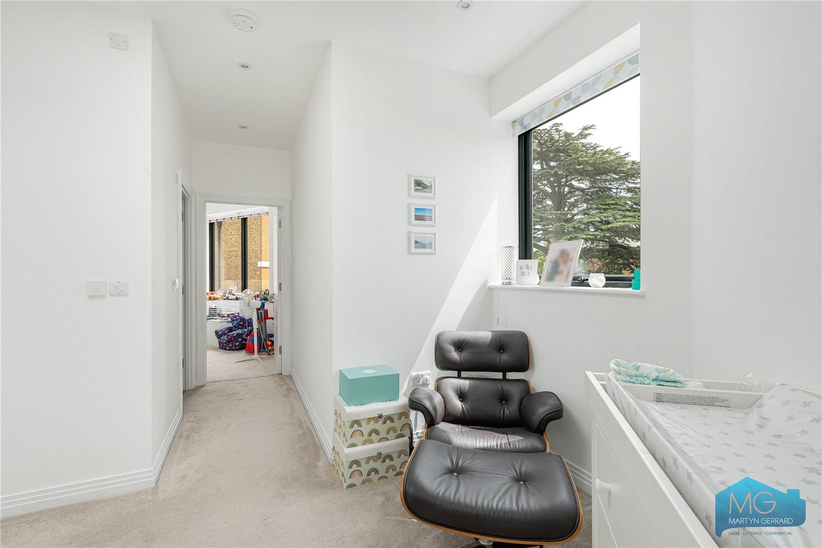 2 bedroom House for sale - Martyn Gerrard