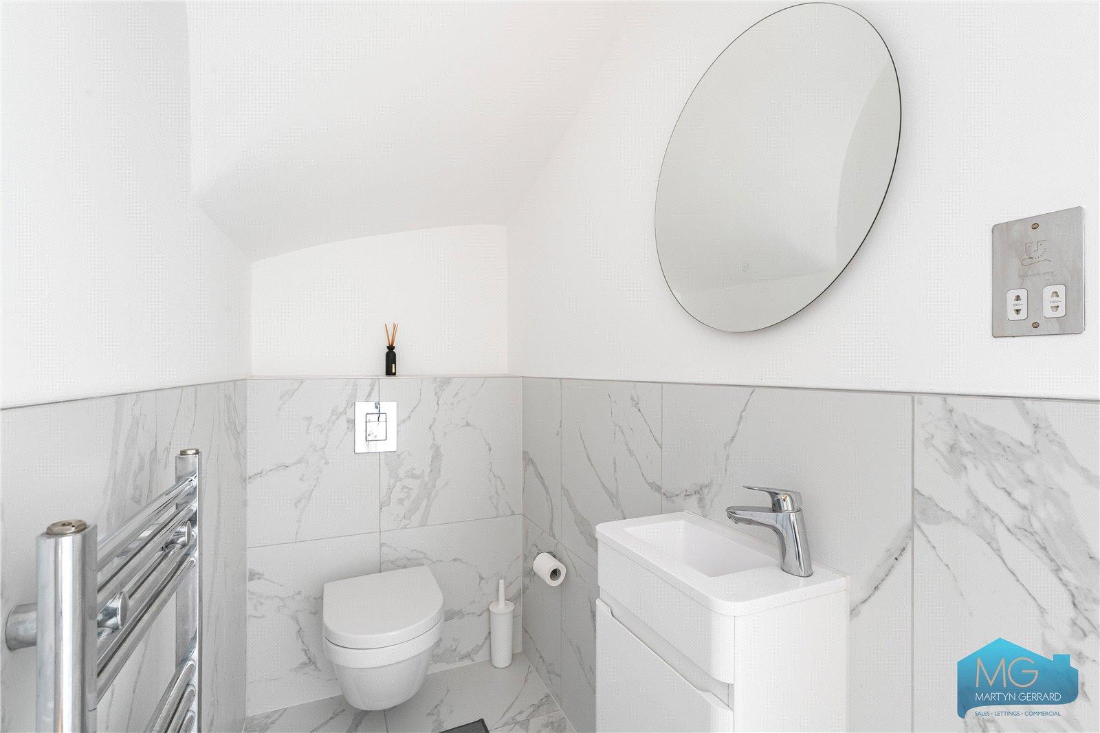 2 bedroom House for sale - Martyn Gerrard