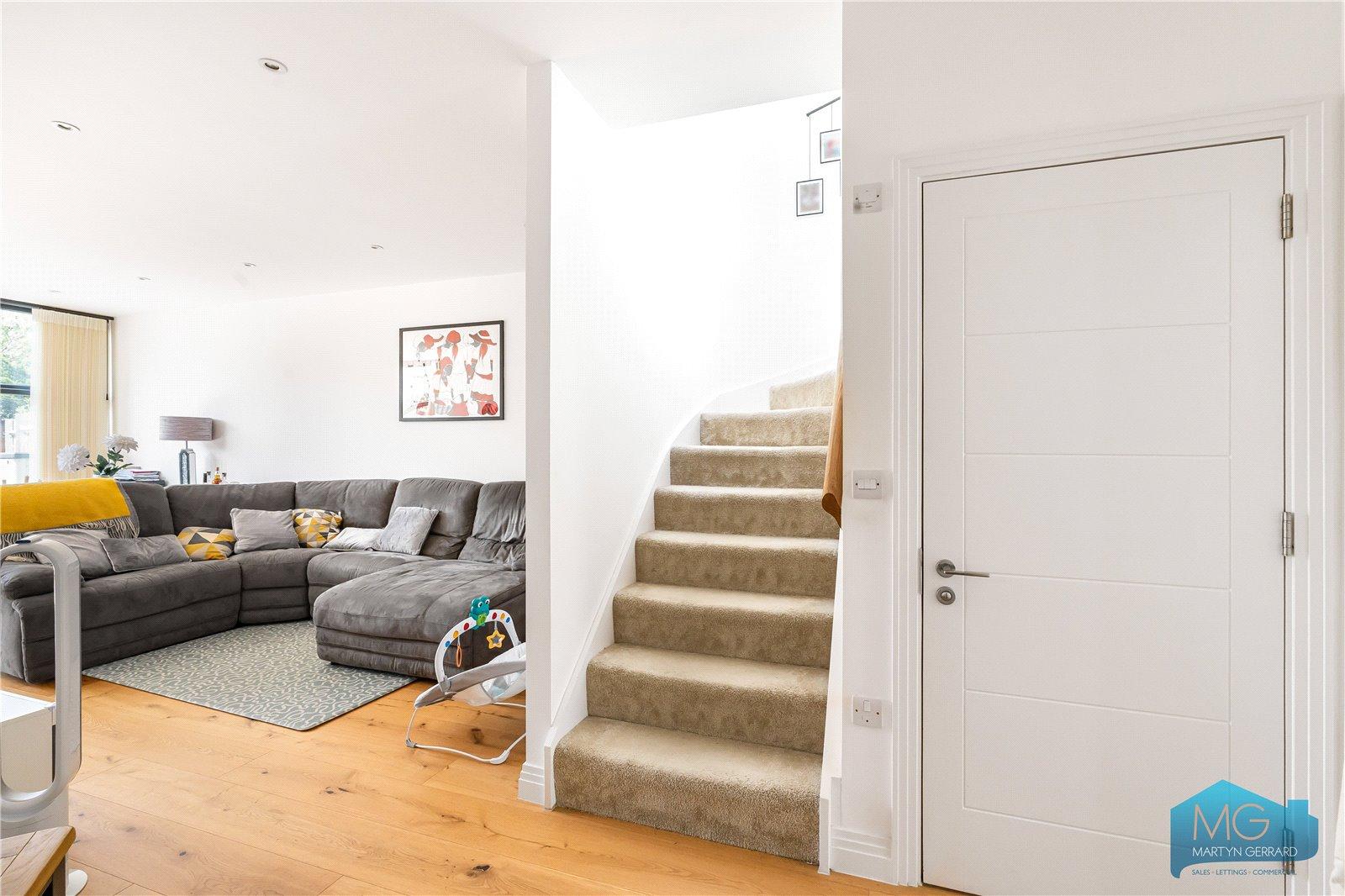 2 bedroom House for sale - Martyn Gerrard