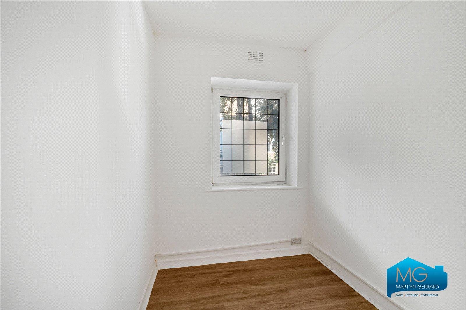 3 bedroom Ground Floor Flat to rent - Martyn Gerrard