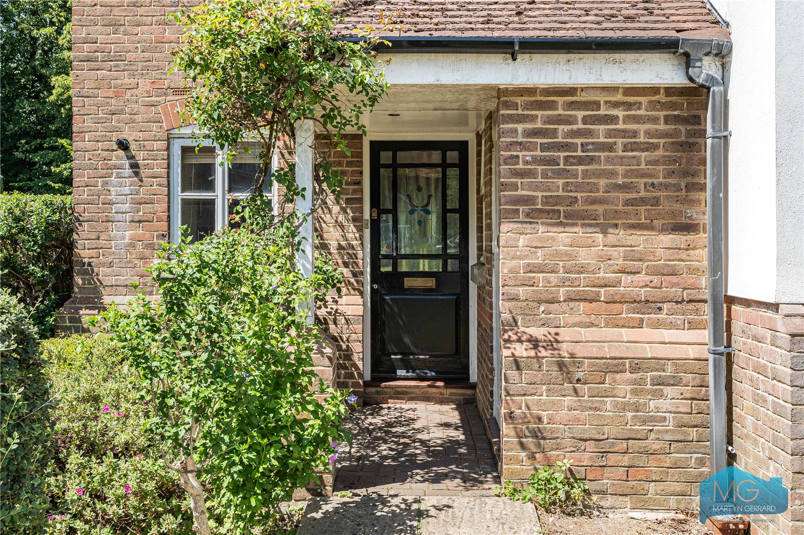 2 bedroom Terraced House for sale - Martyn Gerrard