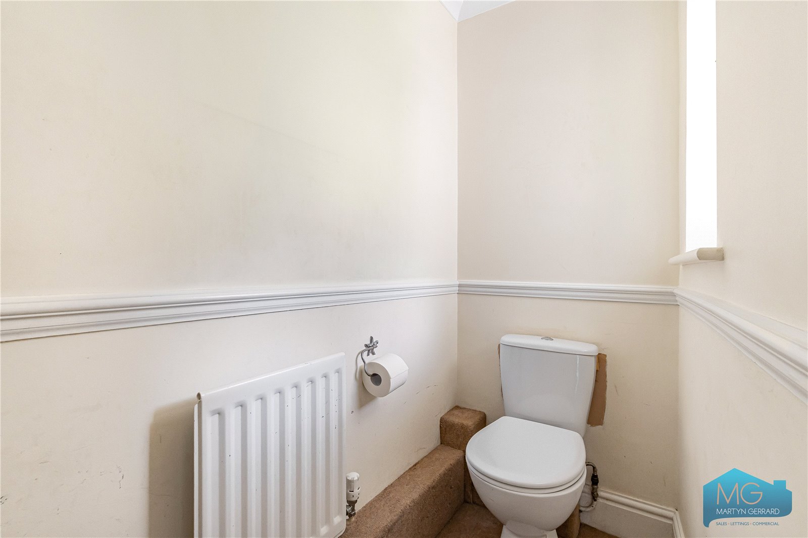 2 bedroom Terraced House for sale - Martyn Gerrard