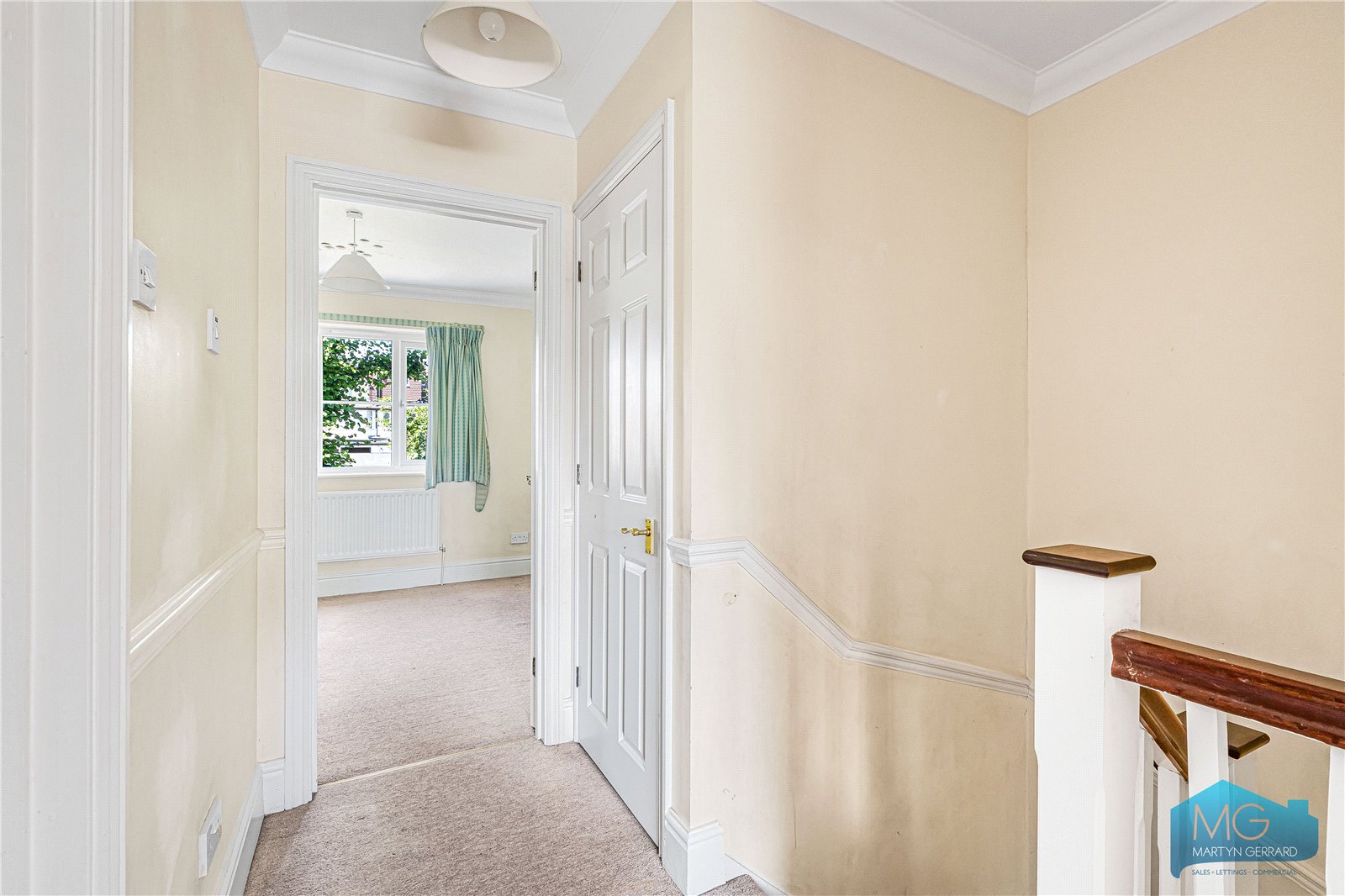 2 bedroom Terraced House for sale - Martyn Gerrard