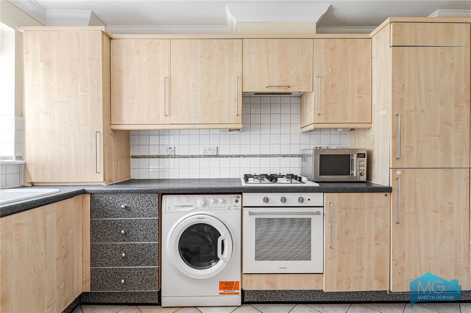2 bedroom Terraced House for sale - Martyn Gerrard