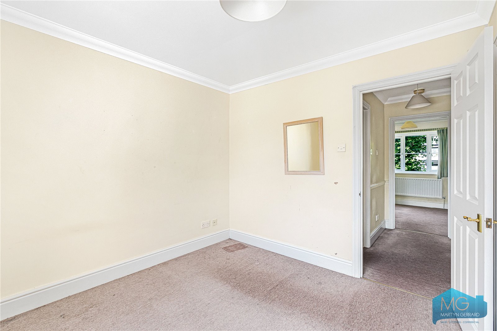 2 bedroom Terraced House for sale - Martyn Gerrard