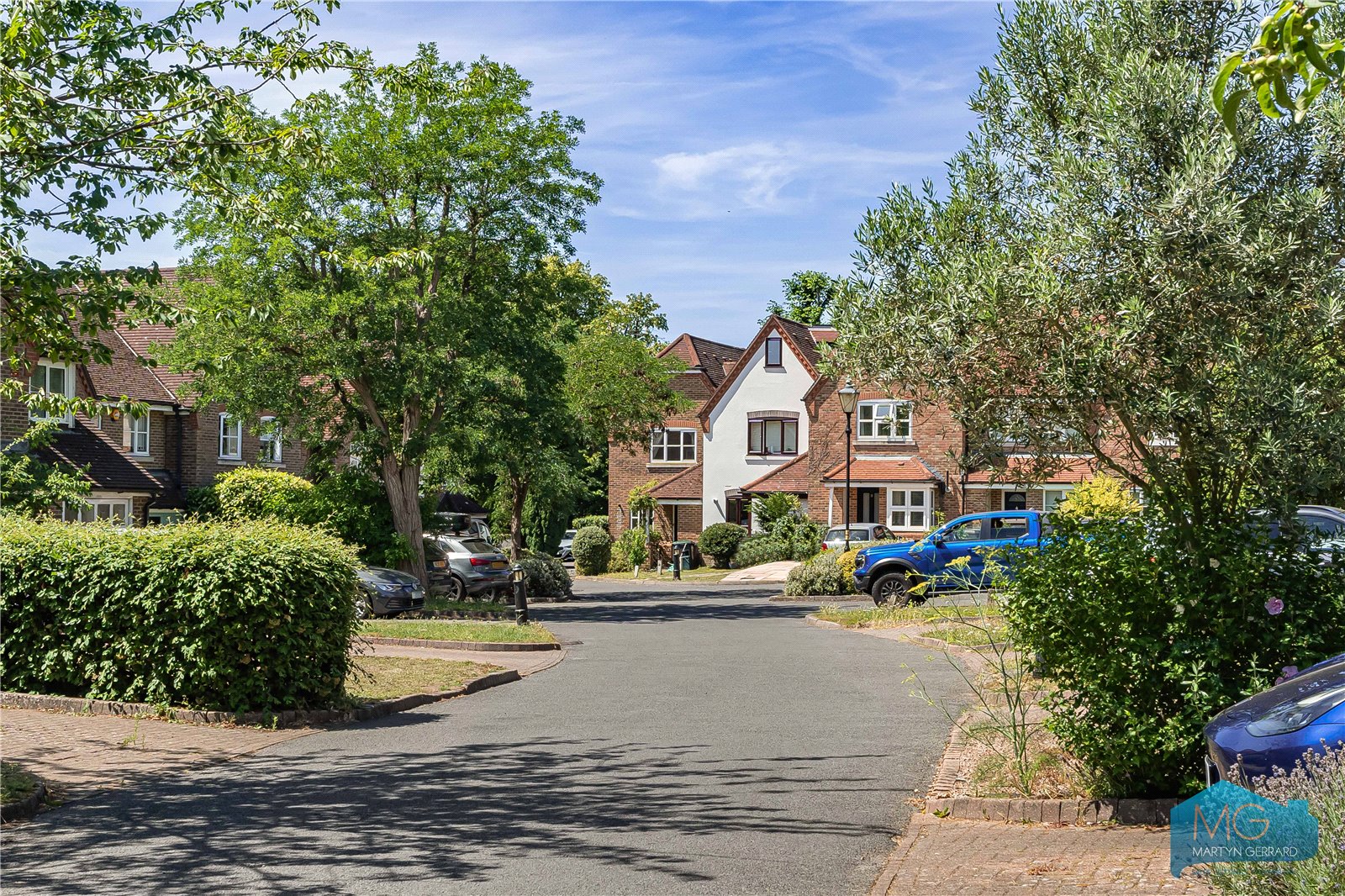 2 bedroom Terraced House for sale - Martyn Gerrard
