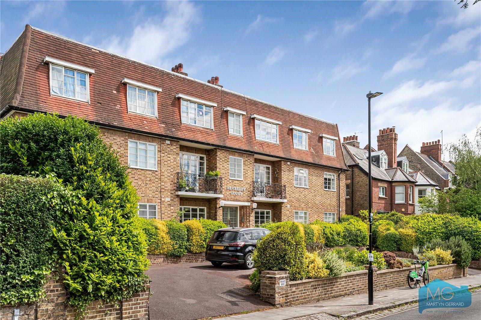 2 bedroom Apartment for sale - Martyn Gerrard