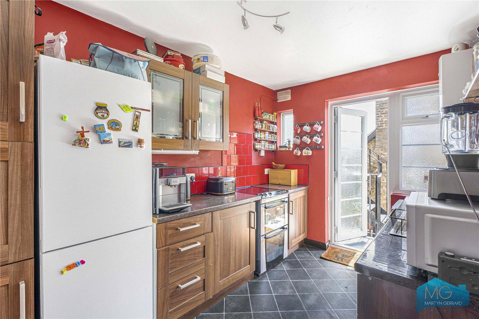 2 bedroom Apartment for sale - Martyn Gerrard