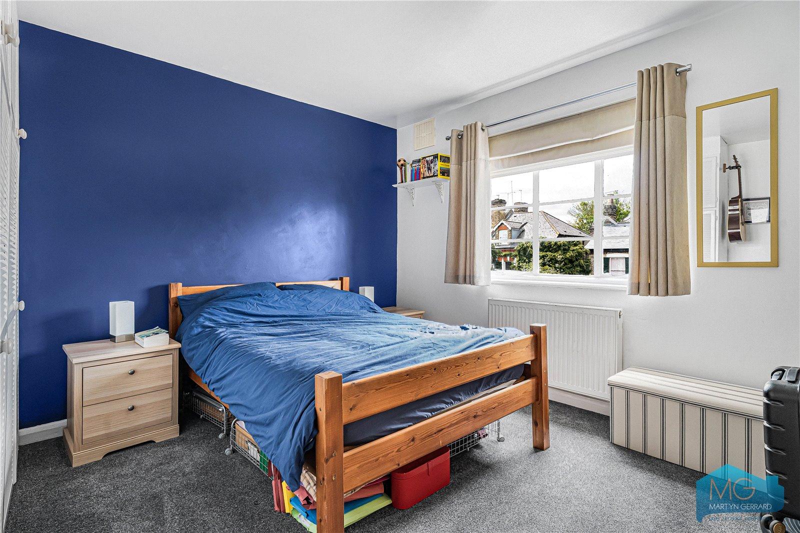 2 bedroom Apartment for sale - Martyn Gerrard