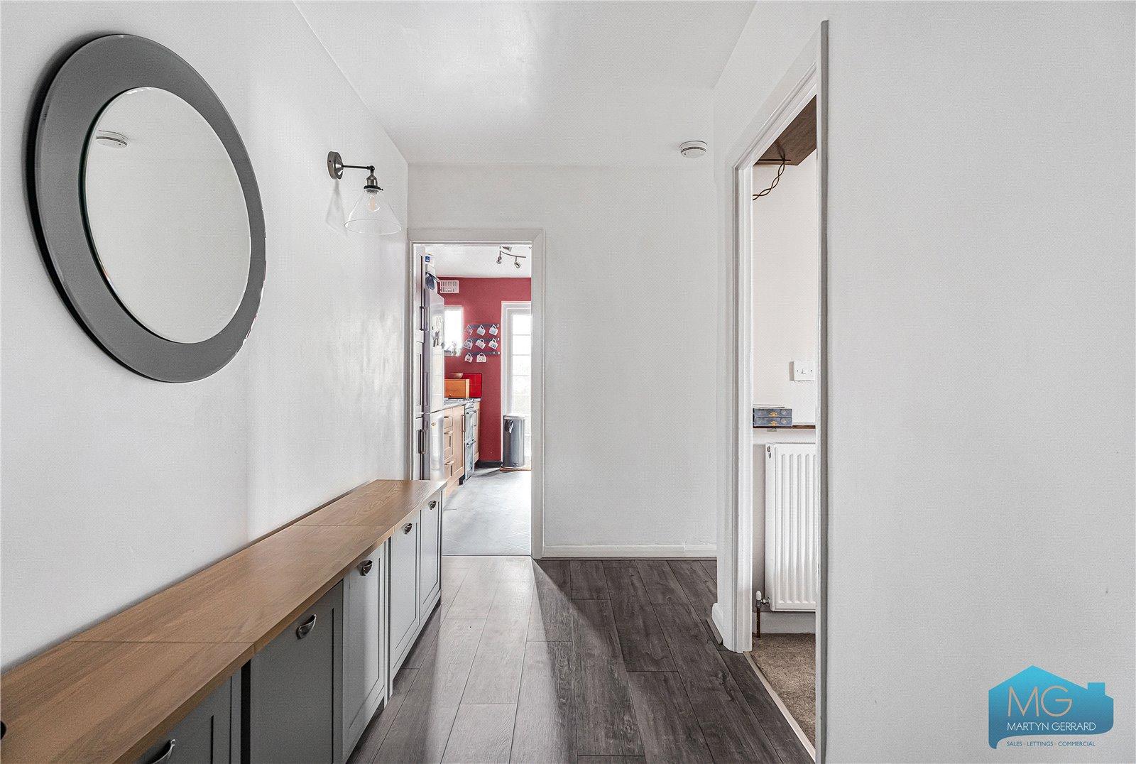 2 bedroom Apartment for sale - Martyn Gerrard