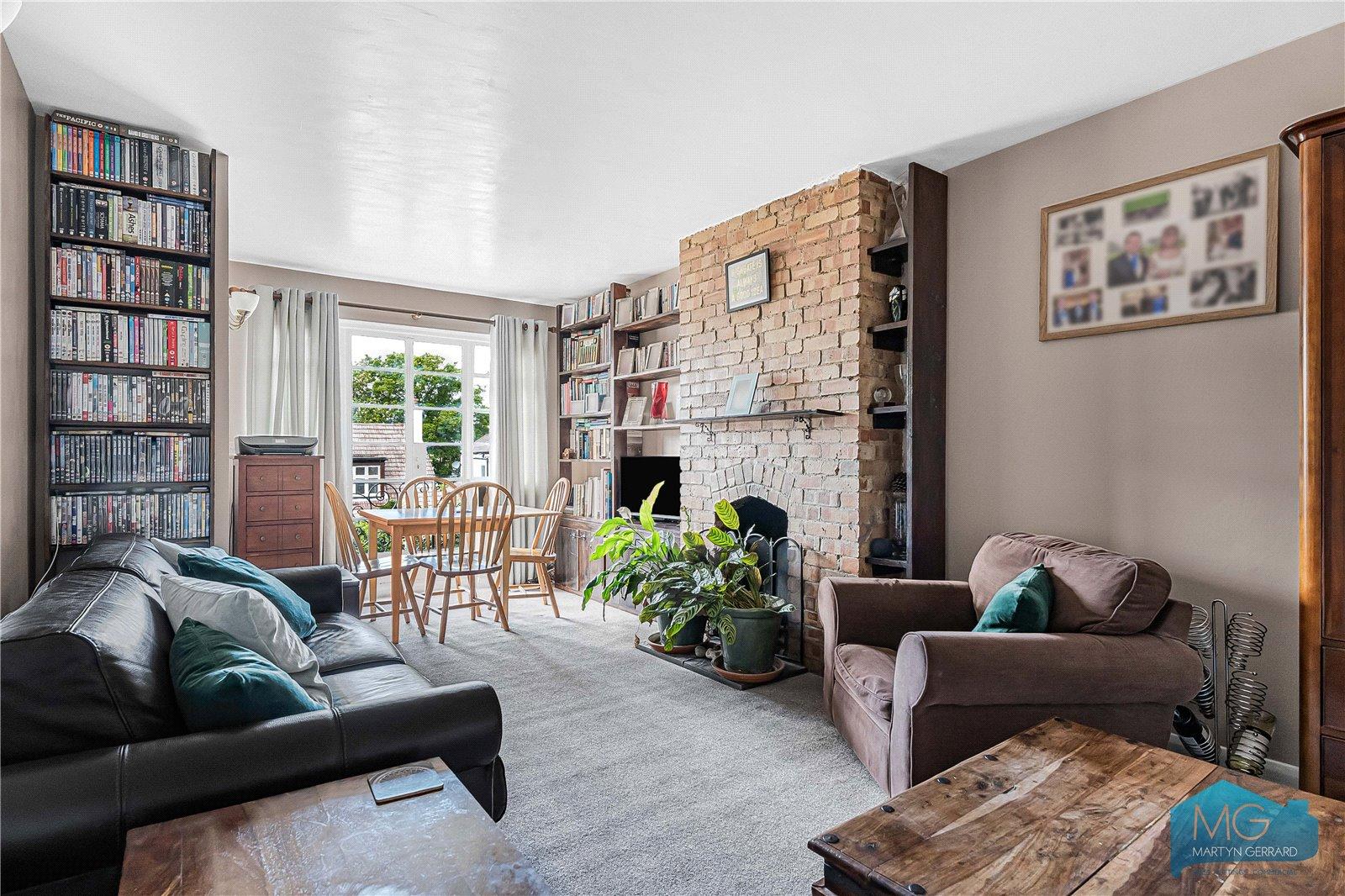 2 bedroom Apartment for sale - Martyn Gerrard