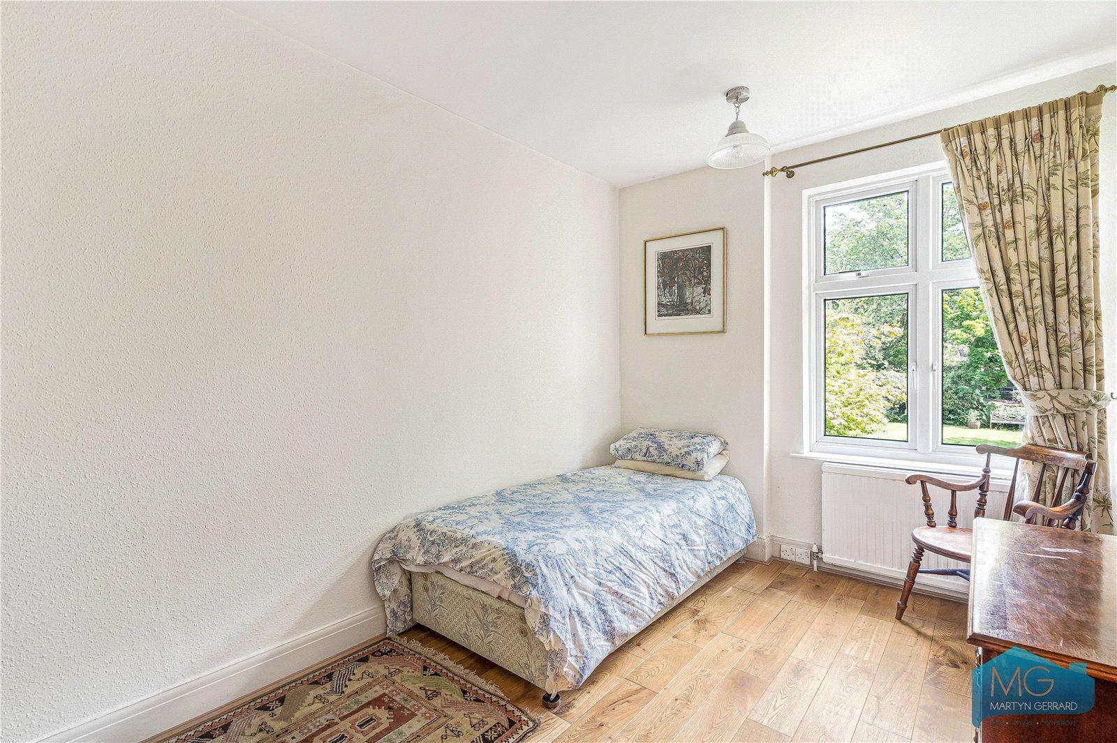 5 bedroom Semi-Detached House for sale - Martyn Gerrard